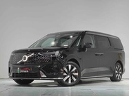 Volvo EM90 2025