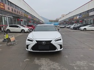 Lexus ES 2025