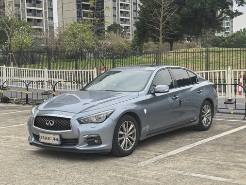 Infiniti Q50 2015