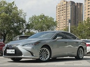 Lexus ES 2019