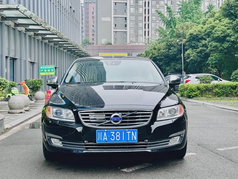 Volvo S80L