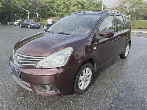 Nissan Livina 2014