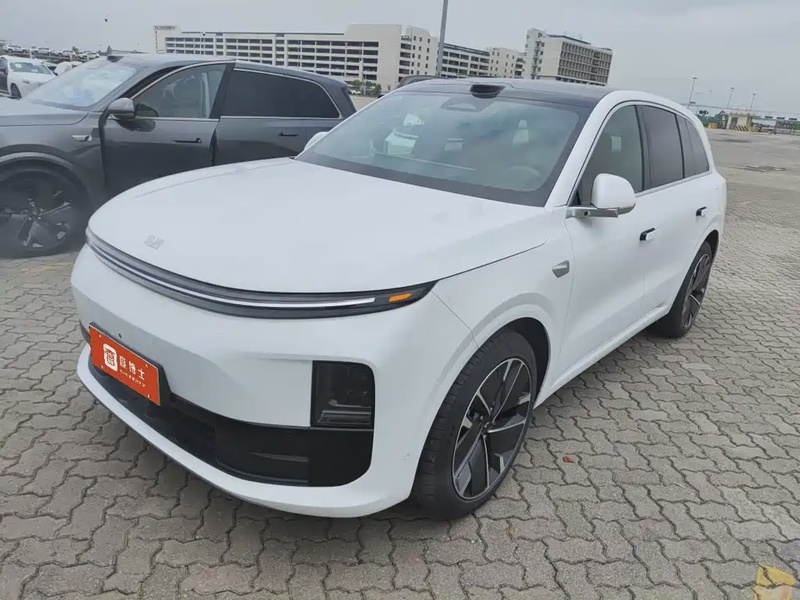 Li Auto L6