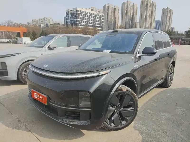 Li Auto L8