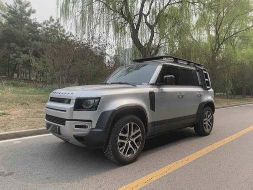 Land Rover Defender 2022