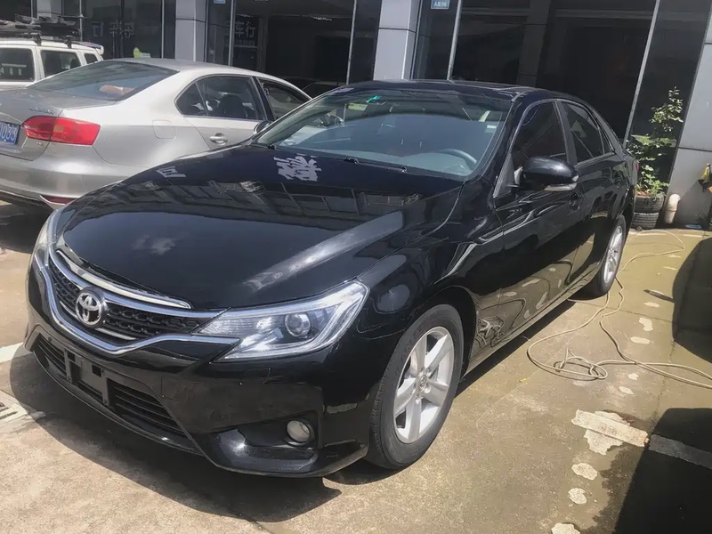 Toyota Reiz