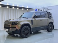 Land Rover Defender 2024
