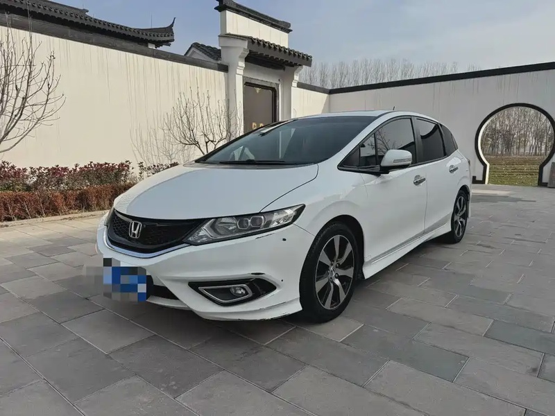 Honda Jade