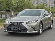 Lexus ES 2020