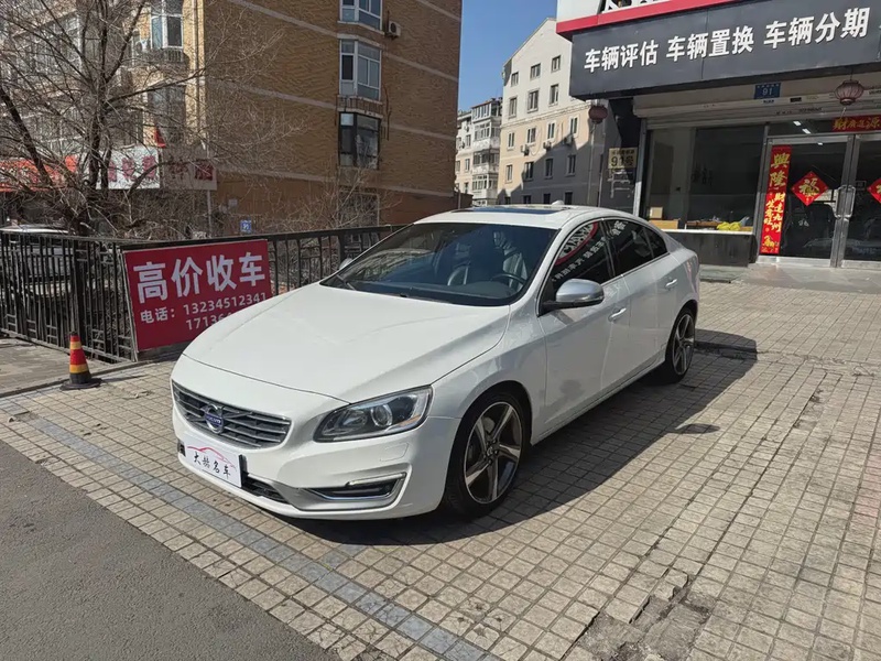 Volvo S60