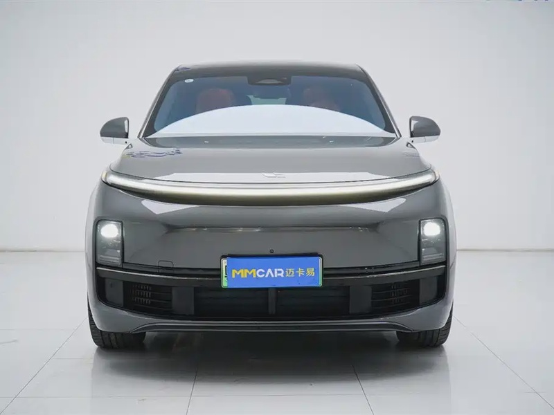Li Auto L8