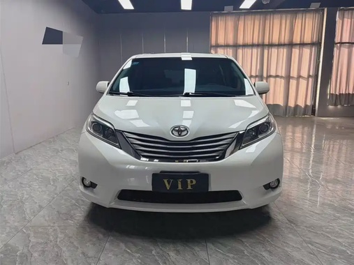 Toyota Sienna 2016