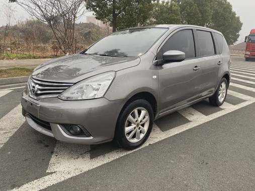 Nissan Livina 2014