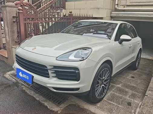 Porsche Cayenne 2021