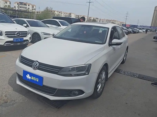 Volkswagen Sagitar 2012