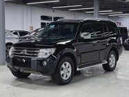 Mitsubishi Pajero 2009