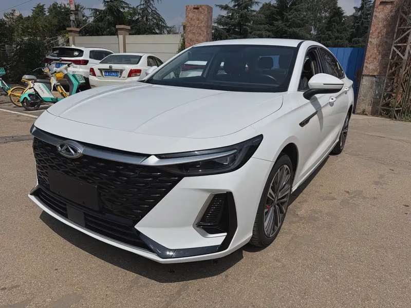 Chery Arrizo 8