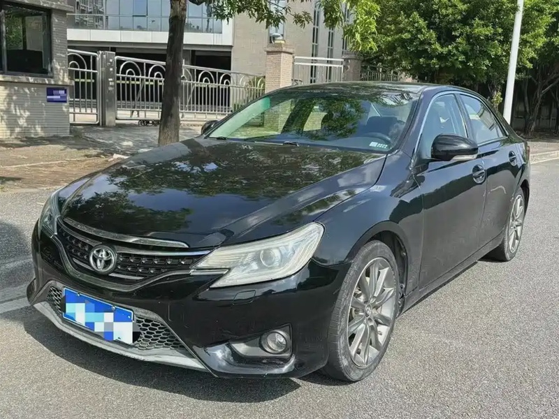 Toyota Reiz