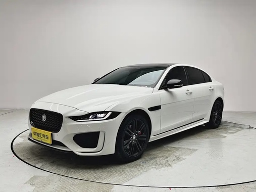 Jaguar XE 2025