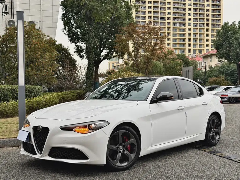 Alfa Romeo Giulia