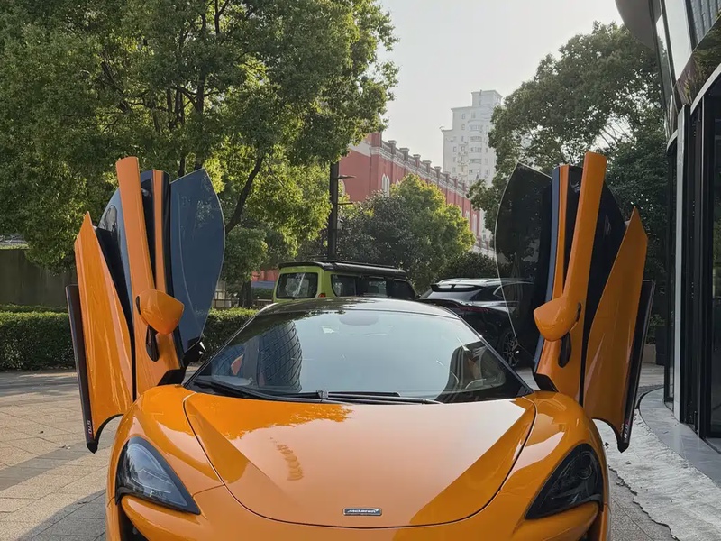 McLaren 570