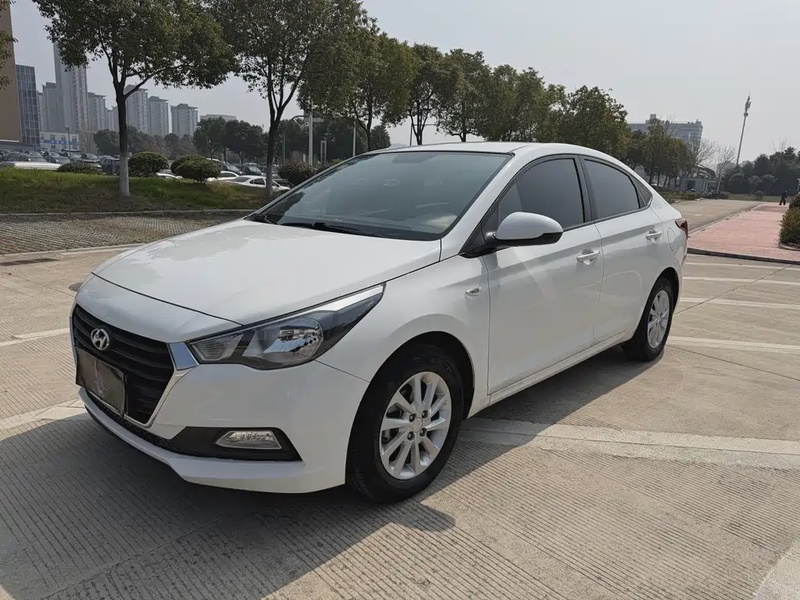Hyundai Verna