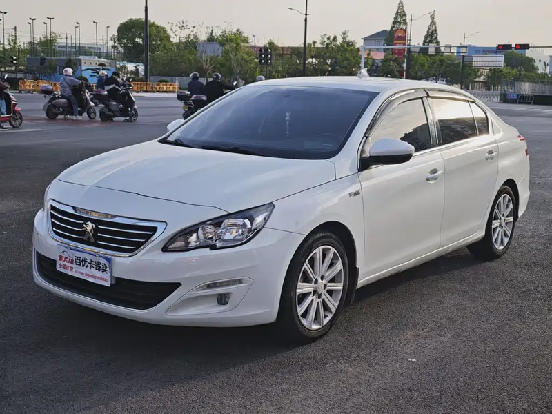 Peugeot 408