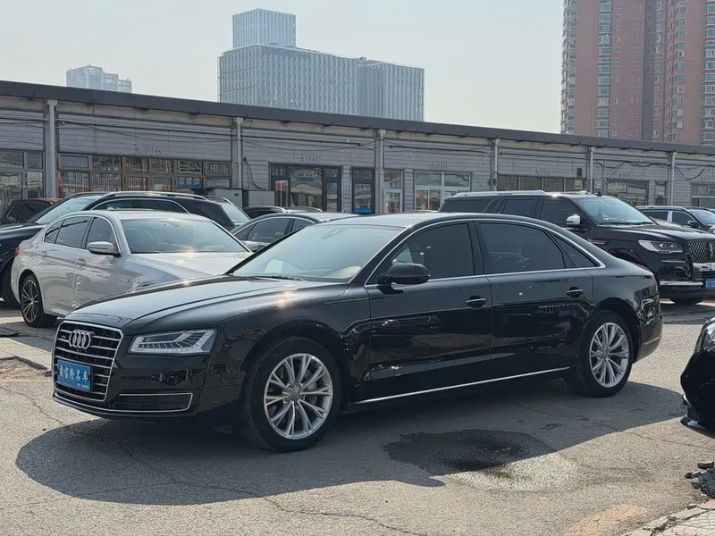 Audi A8