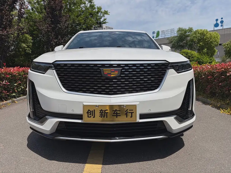 Cadillac XT6
