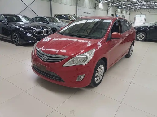Hyundai Verna 2011
