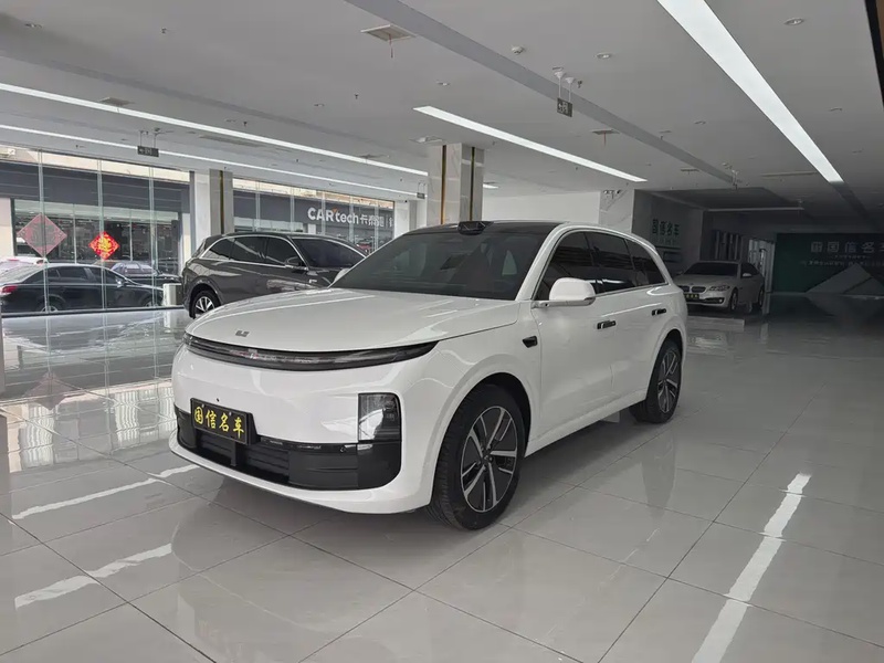 Li Auto L6