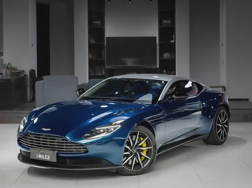 Aston Martin DB11 2020