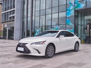 Lexus ES 2022