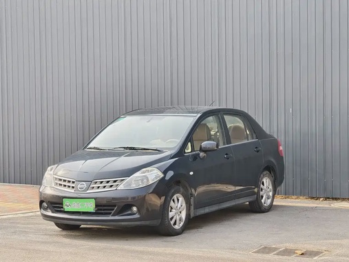 Nissan Tiida 2010