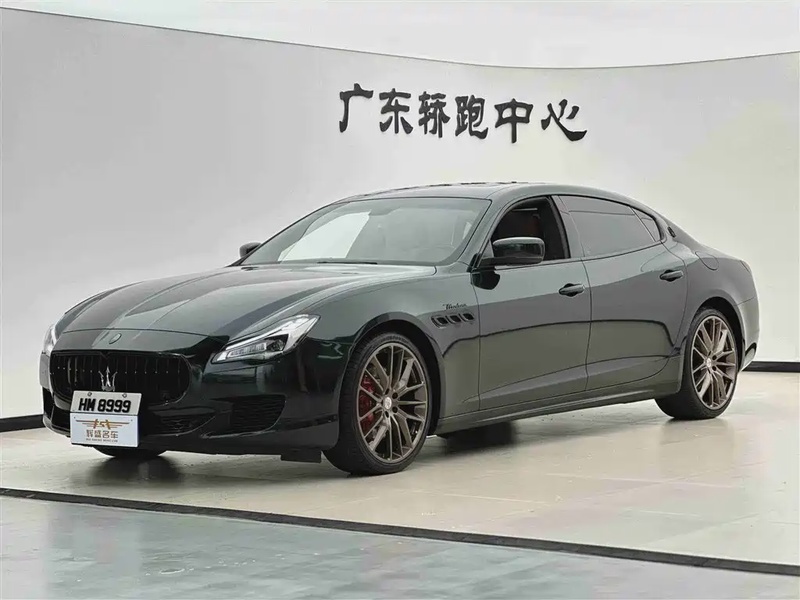 Maserati Quattroporte