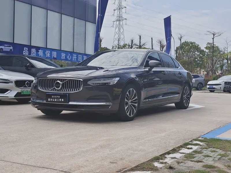 Volvo S90