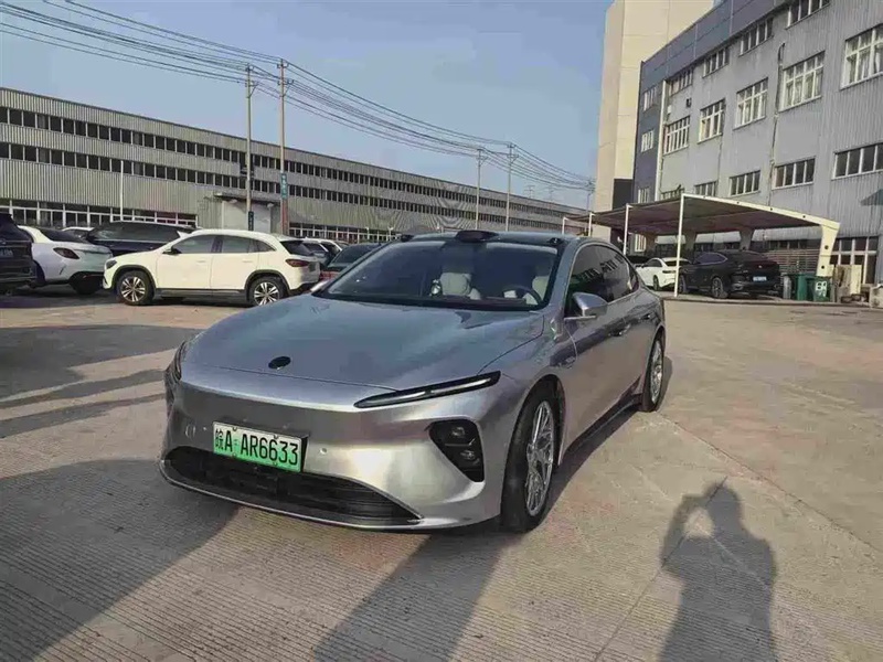 NIO ET7