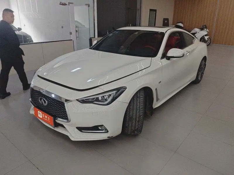 Infiniti Q60