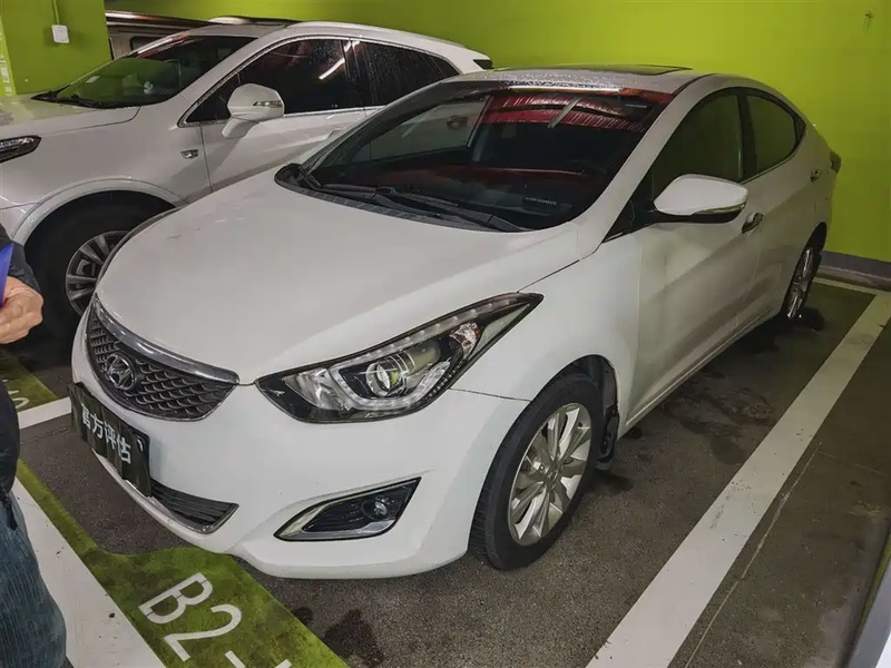 Hyundai Elantra