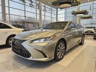 Lexus ES 2024