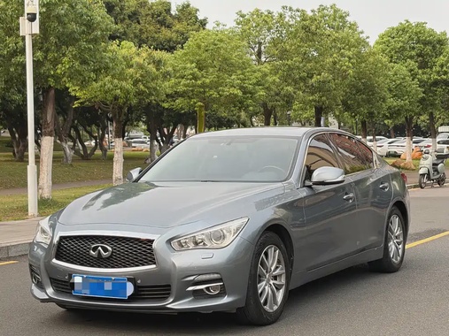 Infiniti Q50 2016