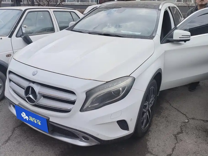 Mercedes-Benz GLA-Class