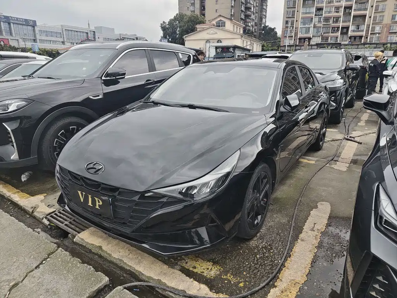 Hyundai Elantra