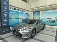 Lexus ES 2022