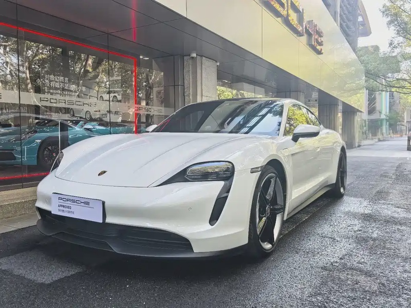 Porsche Taycan