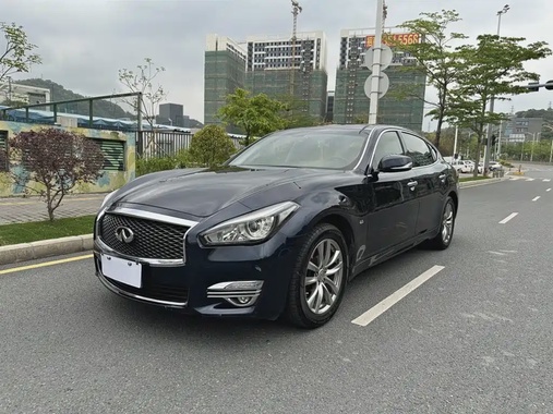 Infiniti Q70 2016