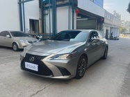 Lexus ES 2019