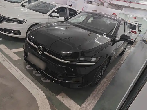 Volkswagen Magotan 2025