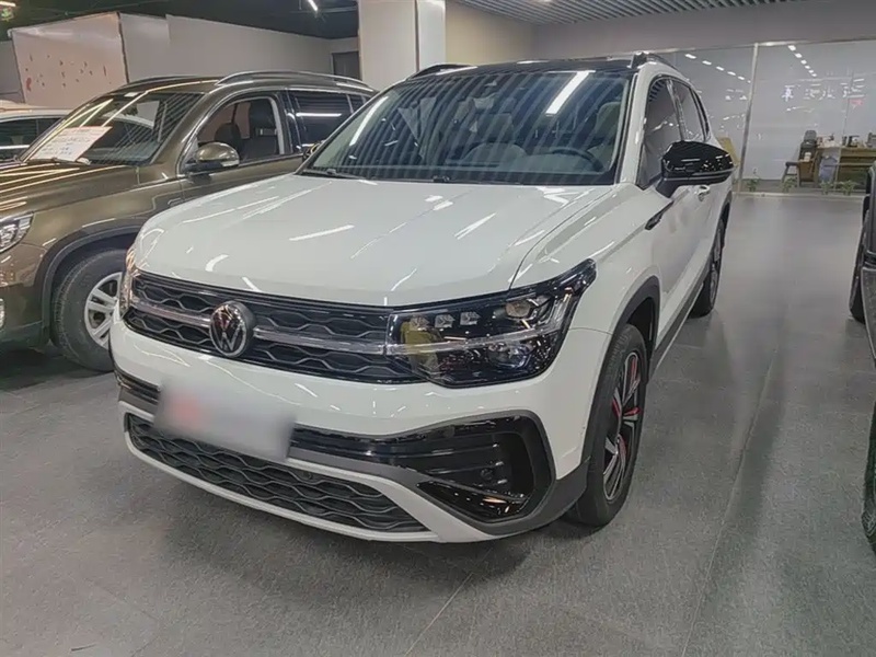 Volkswagen Tharu