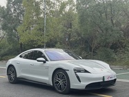 Porsche Taycan 2022